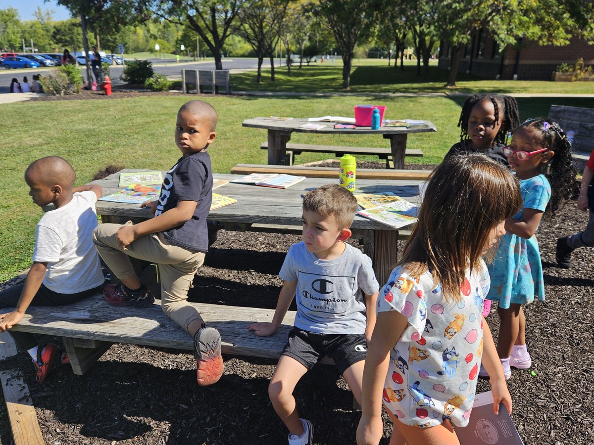 Read with a Hero <a href="/DELCBlue/">Blue Academy</a> <a href="/MSDDecatur/">MSD Decatur</a>