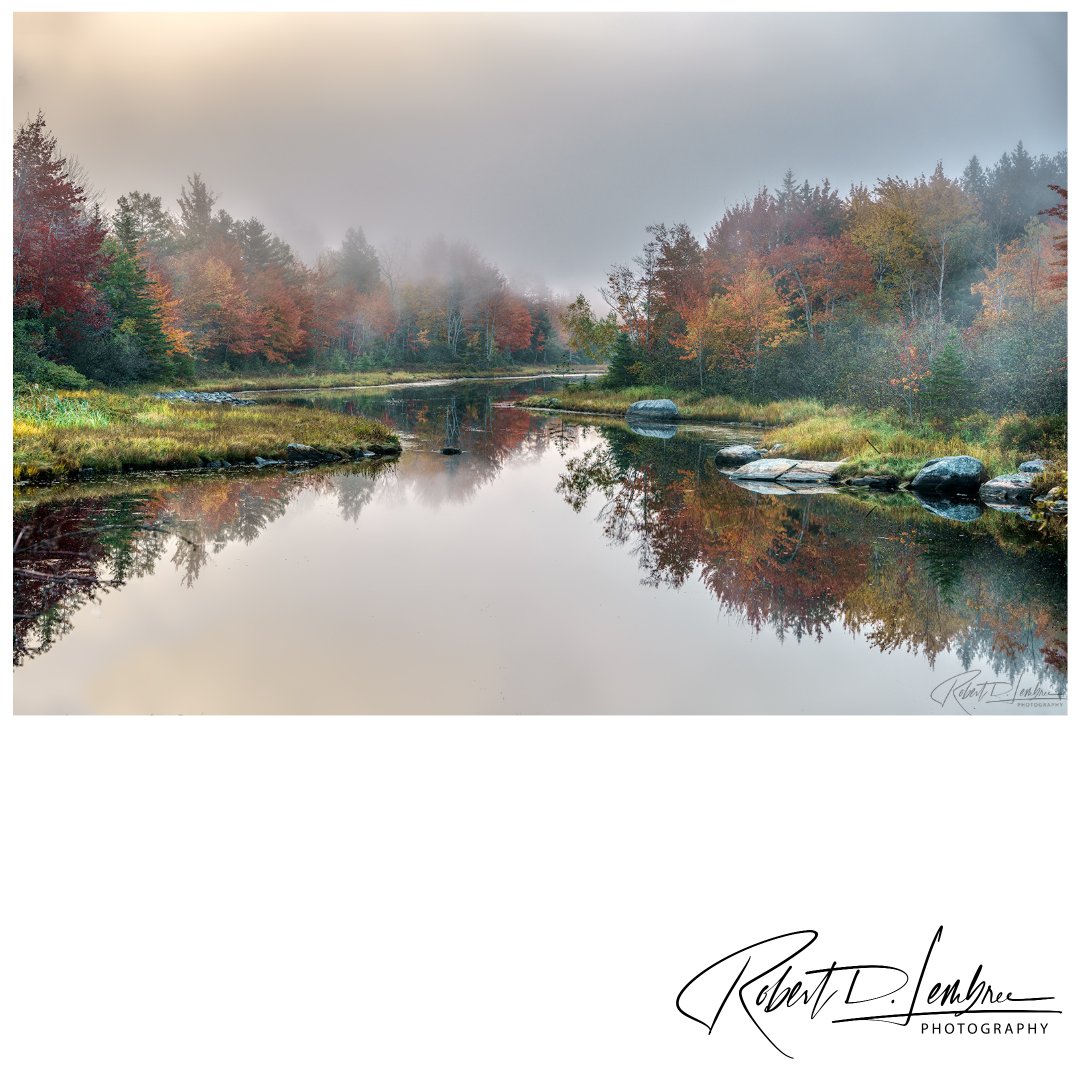 rdlembree's tweet image. 🍂 Fall has arrived at Mt. Desert Narrows — the mist rolling in, reflections glowing with the fiery colors of autumn. Nature’s quiet beauty at its finest. 🍁✨

#FallColors #MaineMagic #AutumnReflections #NaturePhotography
