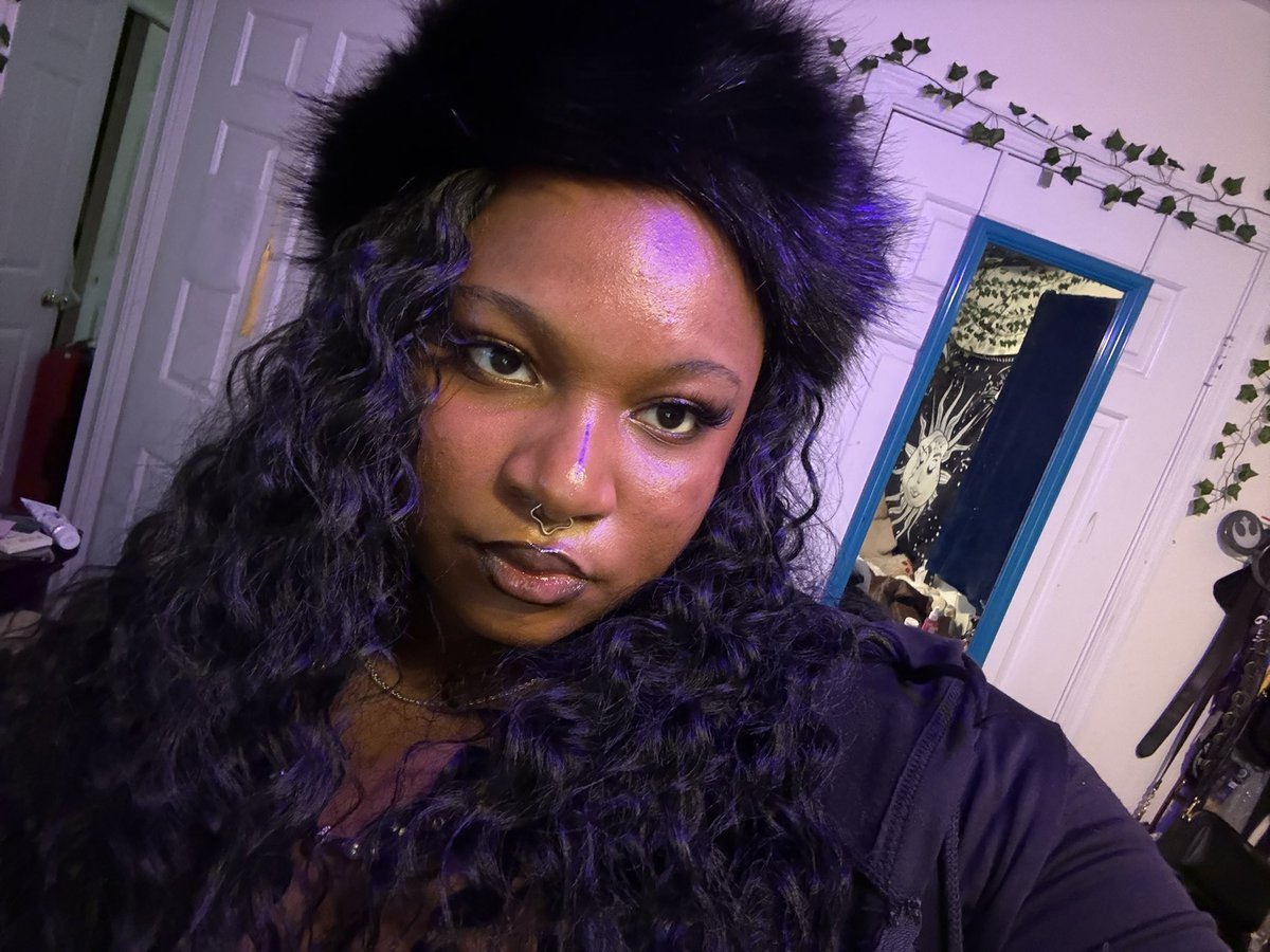 faiirypukezz's tweet photo. about last night <3 https://t.co/ANdsXplUWU