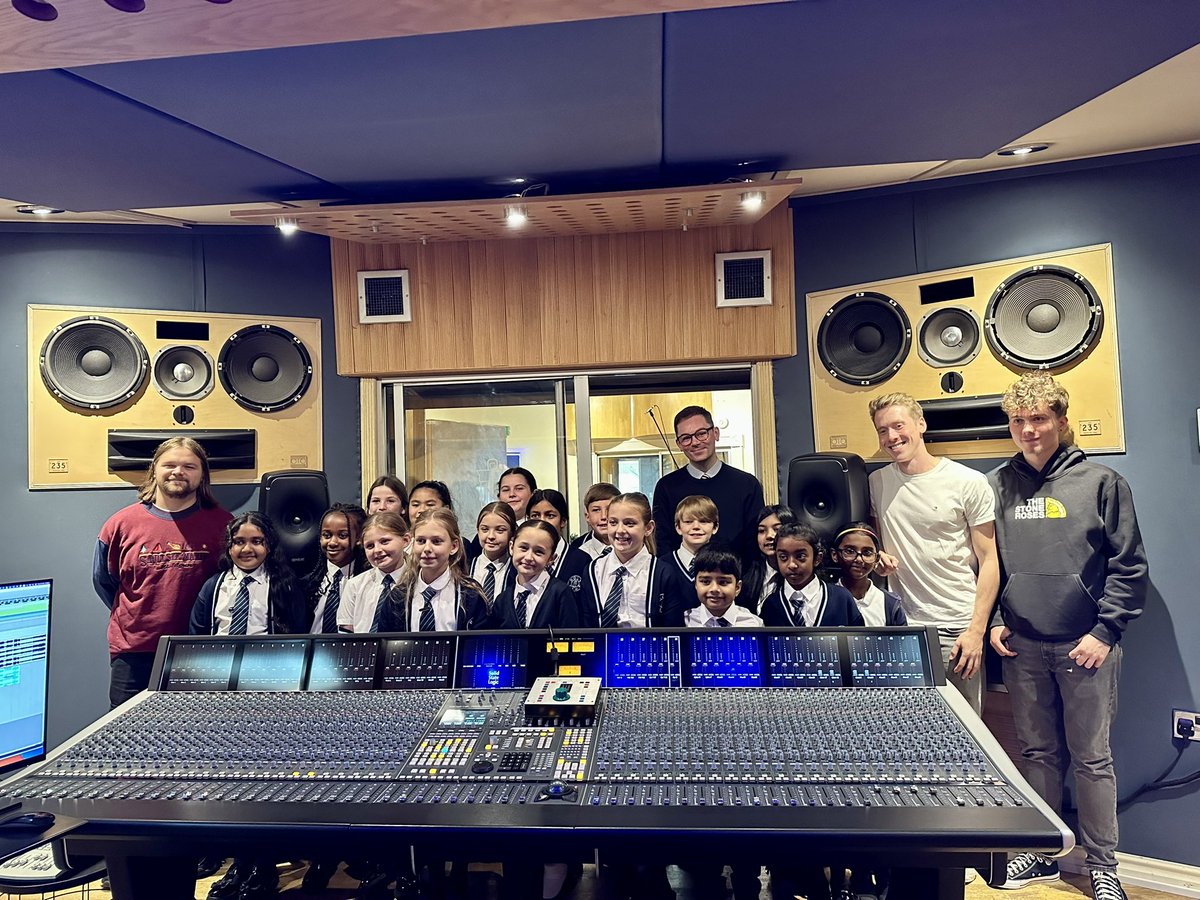 Holy Name Primary tweet media