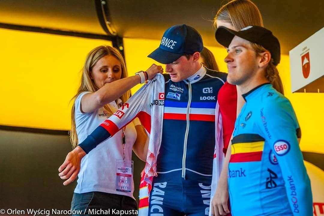 Ravie de reporter la tenue de l’Équipe de France pour les Championnats d’Europe ! 🔥🇫🇷

Rendez-vous dimanche à Valence pour la course en ligne 

Merci à Thomas pour sa confiance 

@ffcyclisme
