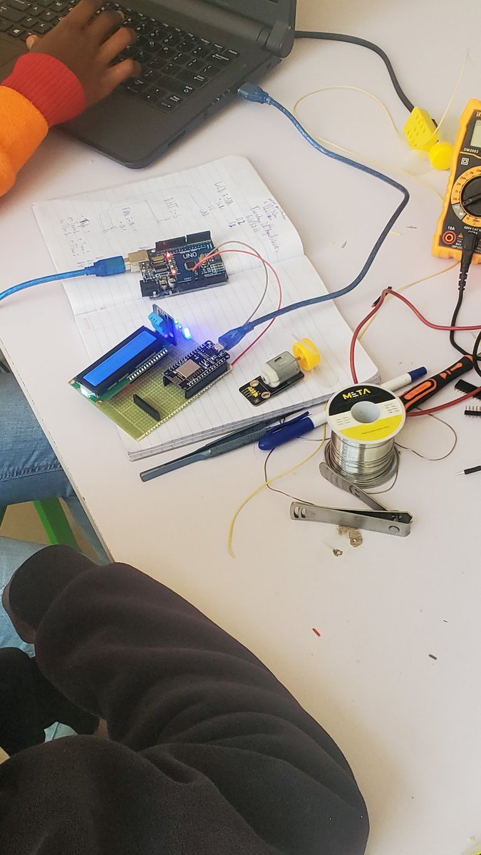 tinkacode's tweet image. All you need to get started on hardware