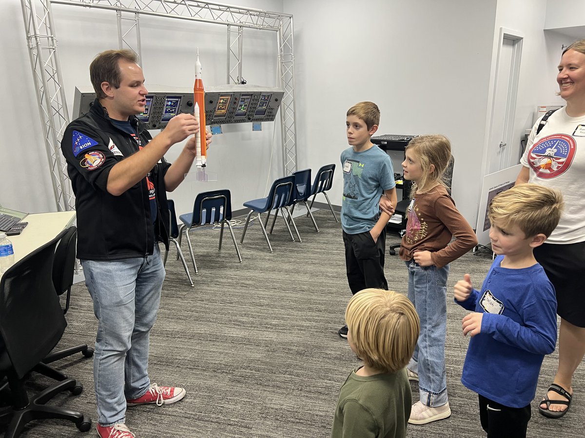 Andy_Talbott_'s tweet photo. Thrilled to keynote @the_cosmosphere  40th Camps Anniversary! Honored to inspire with my family, fueled by Jim Remar, Claire Ludes, and Lindsey Dreiling’s passion. Helen Unruh’s 40-year legacy drives Cosmosphere’s mission to ignite STEM curiosity in young minds. #Cosmosphere 🚀 https://t.co/iKd15WksHB