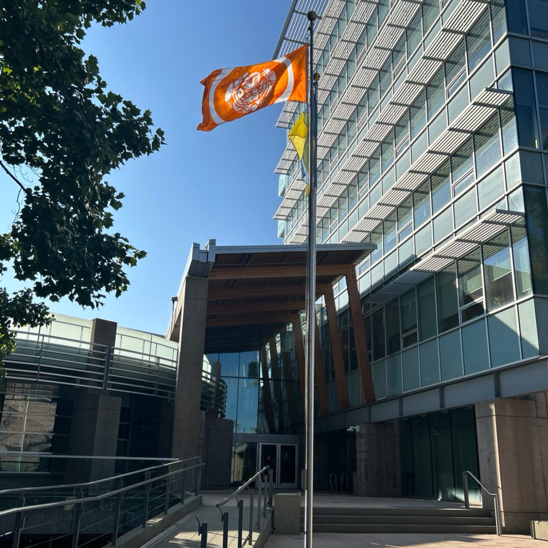 Richmond_BC's tweet photo. It is National Day for Truth &amp; Reconciliation and Orange Shirt Day. It is a time to reflect on the historical &amp; ongoing impacts of residential schools. The Survivors' Flag is displayed at City Hall in honour of this national observance.
Info:  https://t.co/iQ6OyUs3gF
#RichmondBC https://t.co/EYzE3Zs5Ty