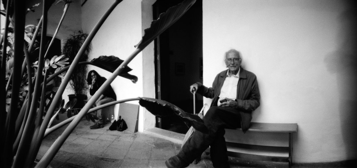 Bob Schalkwijk estenopeico 2.
En la exposición “De adentro hacia afuera” en el @cfmab #fotoestenopeica con cámara Lumínica
#kentmere400 120
30 de agosto 2025 #pinhole #estenopeica <a href="/bobschalkwijk/">Bob Schalkwijk</a> 
＃ピンホール写真
#pinholephotography