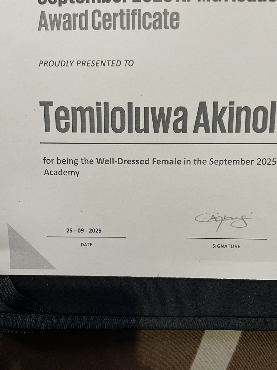 tori_temi's tweet image. September 2025 you owe me NOTHING 🥹😊