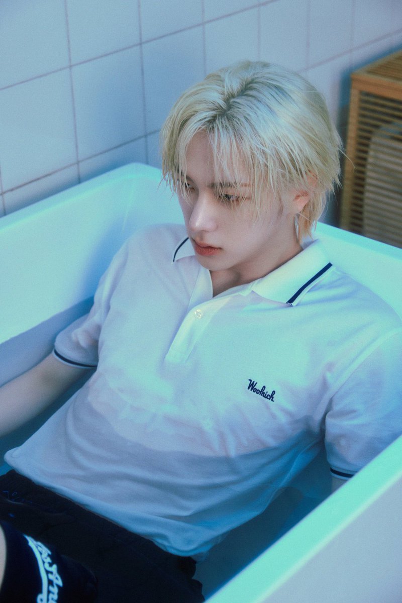 7min_yo's tweet photo. 눈빛뭐야 https://t.co/zfmwPkjvVA