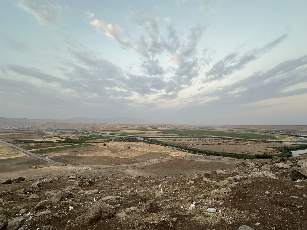 aminahekmet's tweet image. #Kurdistan
El río Tigris
Montañas
Naturaleza
.....
No se puede pedir más 
#Rojava #Bakur