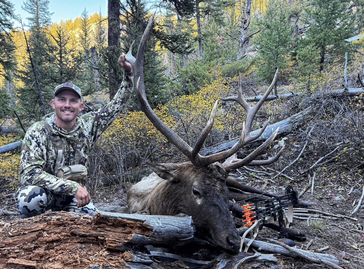 Mark_Kayser's tweet image. Dedication! That’s how you describe 14 days of hard charging on Wyoming’s public lands. It’s that dedication that led to his success. It came with a LOT of ups and downs, as does most public land hunts! @WildlifeHunting @HuntStand  @MuddyOutdoors #elkhunting