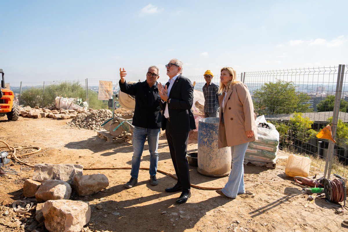 ⛏️Les obres al claustre de la Seu Vella i als baluards del Rei i la Llengua de Serp, enllestides en un mes

🔉Alcalde <a href="/flarrosa/">Fèlix Larrosa</a> "El <a href="/TuroSeuVella/">Turó Seu Vella</a> és el símbol de la ciutat de Lleida i que requereix tota la nostra atenció”

+info👉🏽paeria.cat/ca/actualitat/…