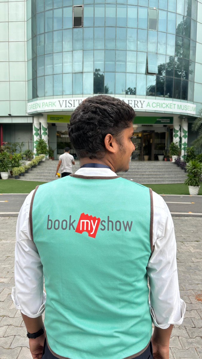 saurabh4u_'s tweet image. #GreenParkStadium 🏟️ Kanpur में आज का अनुभव @bookmyshow 🎟️ के साथ एक Volunteer के रूप में 🙌 
#BookMyShow #GreenPark #Kanpur #VolunteerJourney #saurabh4u