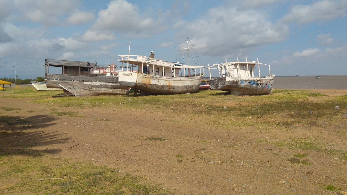 “Frontera de Venezuela con el Caribe Neerlandés: una herida abierta”, reporteros de Venezuela, Curazao y Aruba, con apoyo de Free Press Unlimited, recabaron historias de migrantes venezolanos que abandonan su país buscando oportunidades en las islas laheridaabiertafronteriza.com