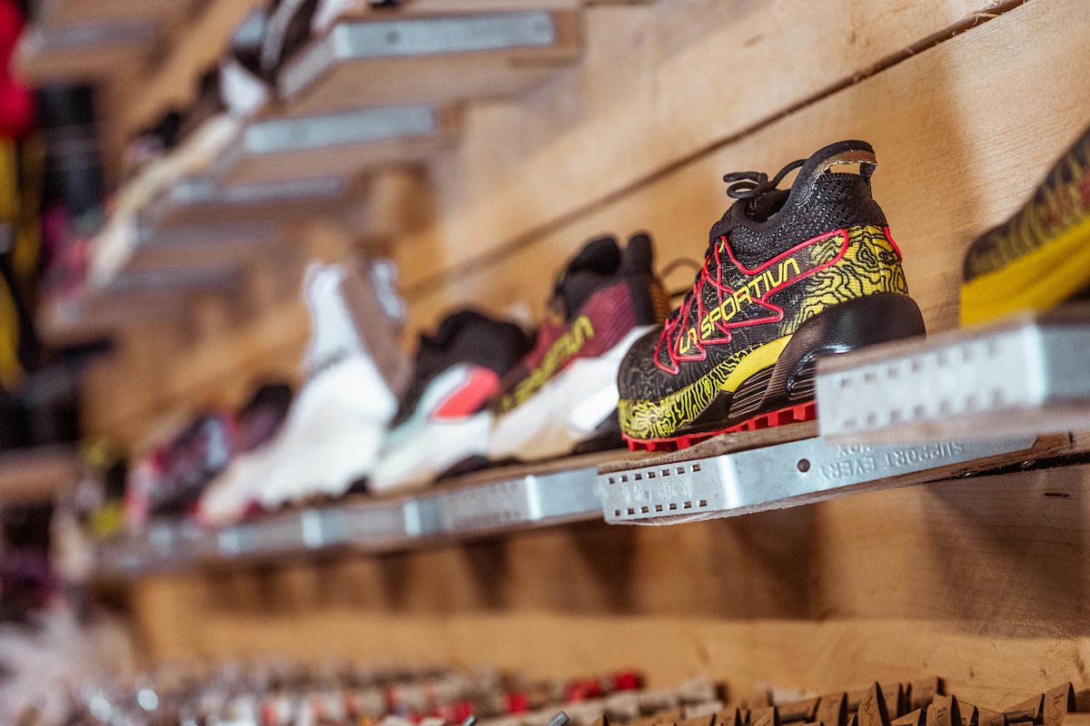 🗓 The next Centurion Store open day is, Saturday 11th October, 10am-2pm. 

Come and join us for complimentary Exhale coffee and homemade treats whilst getting some great advice and trying out some new kit! 

➡️ More info can be found here:

centurionultrarunningstore.com/pages/bricks-m…