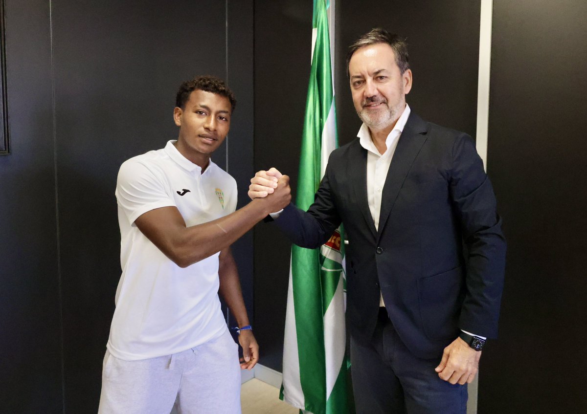 Cantera_CCF's tweet image. 📸 ✍🏻🤝 𝑴𝒂𝒓𝒄𝒆𝒍𝒐 𝟐𝟎𝟐𝟖 💚