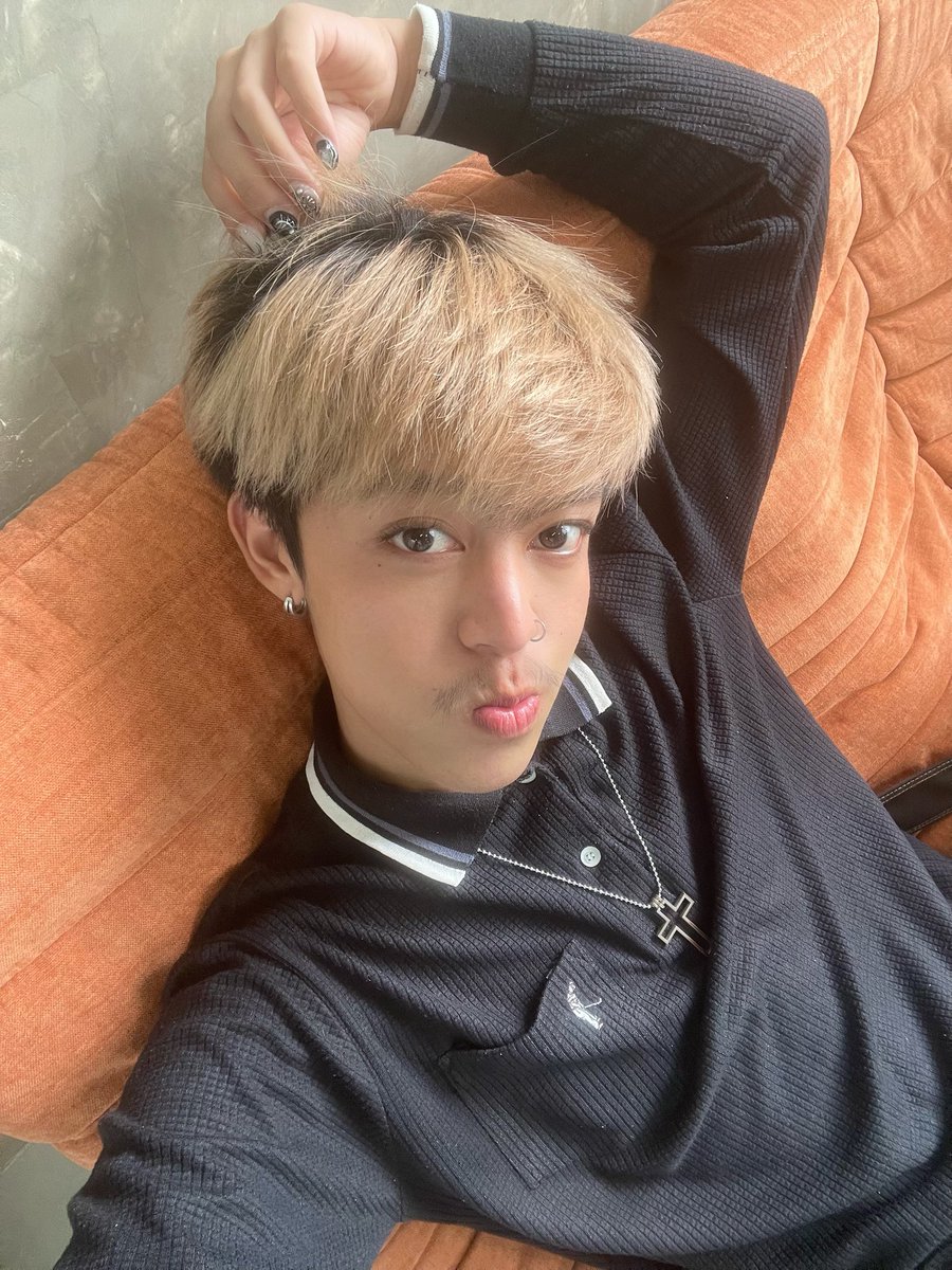 tuangodd's tweet photo. https://t.co/GFHxgtAh53