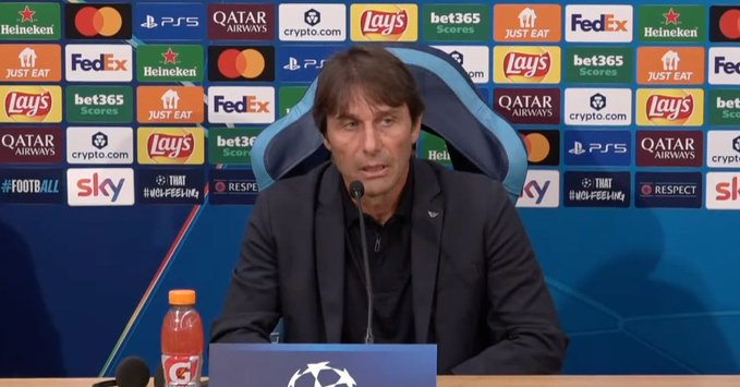 Darmumas's tweet photo. "Contro lo Sporting sarà durissima, non scordiamoci che domenica per più di mezz'ora abbiamo giocato 11 vs 10. Riabituarsi a giocare 11 vs 11 non è scontato signori miei." https://t.co/So8LUF3Ahm