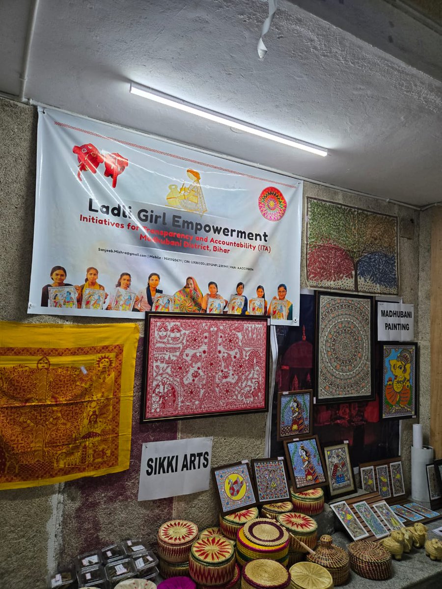 VTAblr's tweet photo. Beautiful paintings and products from Mithilanchal are available in #VTA stall. Pls do visit us. #ViharTechnocrats https://t.co/PVXn4ntlSY