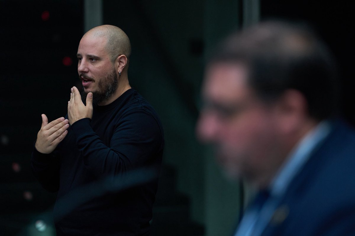 📸Celebramos el Día Mundial de las Personas sordas, junto con <a href="/EUNATE_ASOC/">Asociación Eunate</a>, en el <a href="/parlamentoNA/">Parlamento de Navarra / Nafarroako Parlamentua</a> 

💬<a href="/UnaiHualde/">Unai Hualde</a>: “como al resto, hay que garantizar todos los derechos humanos básicos. Tenemos que continuar con políticas destinadas a prevenir y detectar la pérdida de audición”.