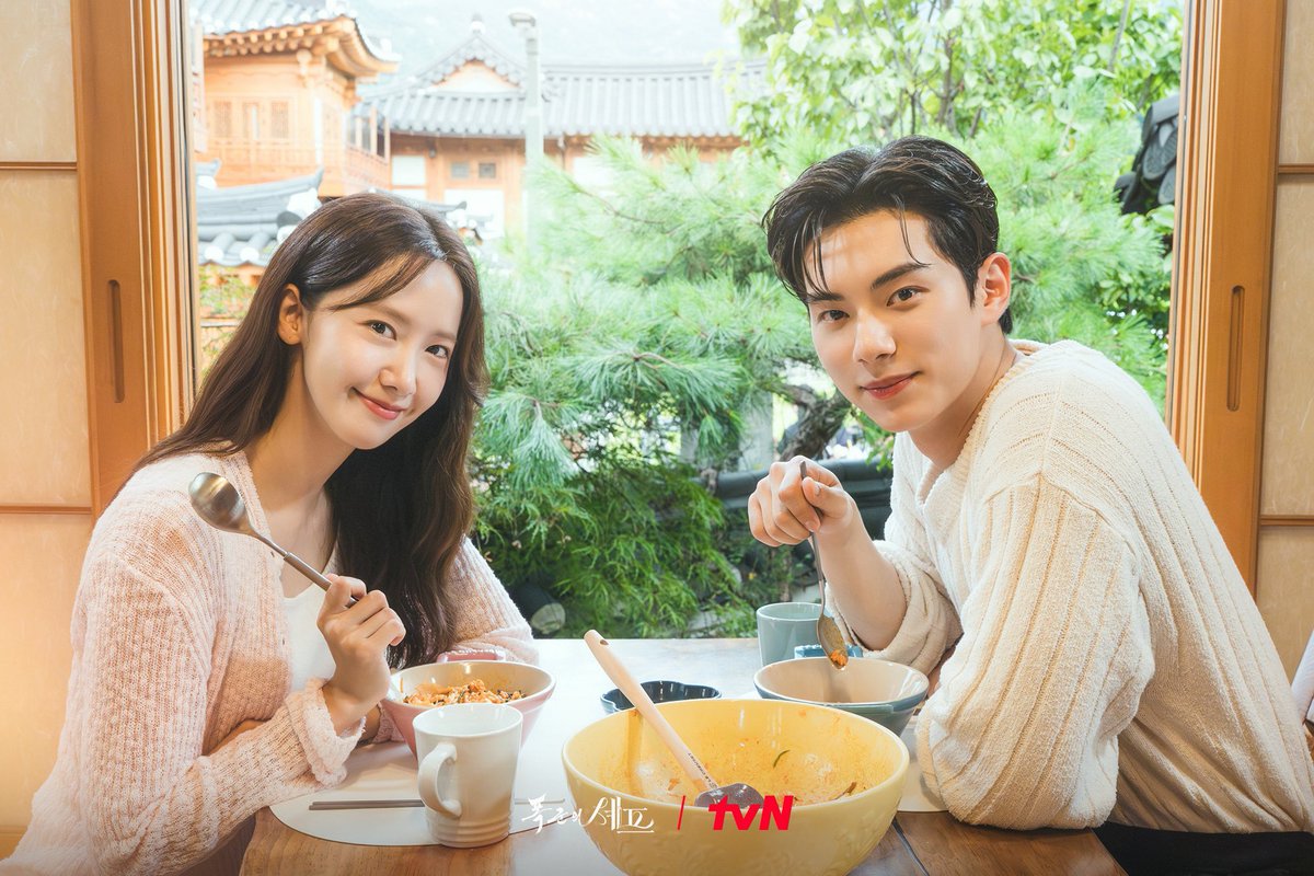 Cindot_Fc's tweet photo. INFO | 250930, Special Episode “Never Leave the Palace” of Bon Appetit Your Majesty will be broadcast on 4th Oct! 

The actors will thank the audience and share the famous scenes from drama, lines and real-time reactions to the behind-the-scenes footage of the filming, casts included Lim YoonA, Lee Chae Min, Kang Hanna, Oh Eui Sik and Lee Joo Ahn.

It will be broadcast on 4th Oct (Saturday) at 9.20 PM KST on tvN. 

#LimYoonA #임윤아 #YoonA #윤아 #BonAppetitYourMajesty #폭군의셰프