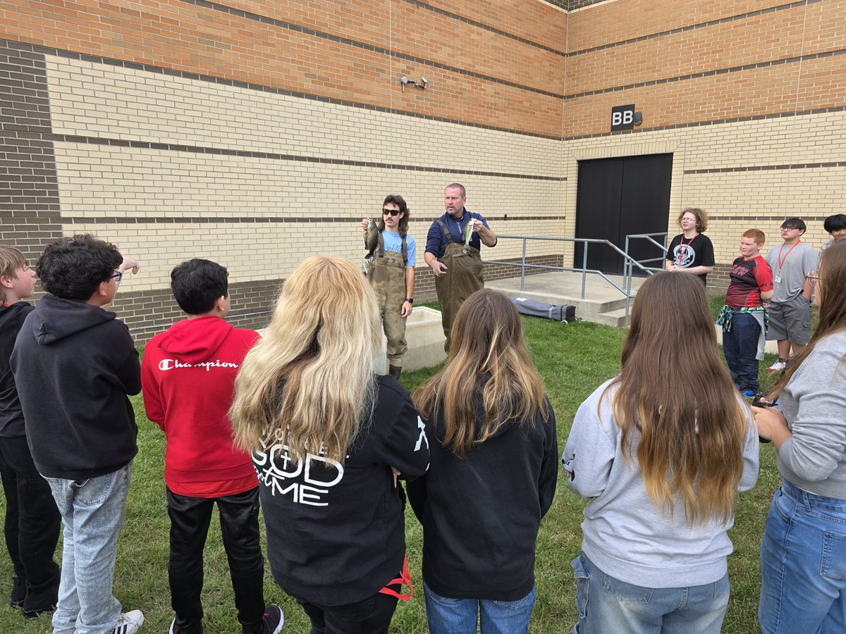 Goshen Junior High School tweet media