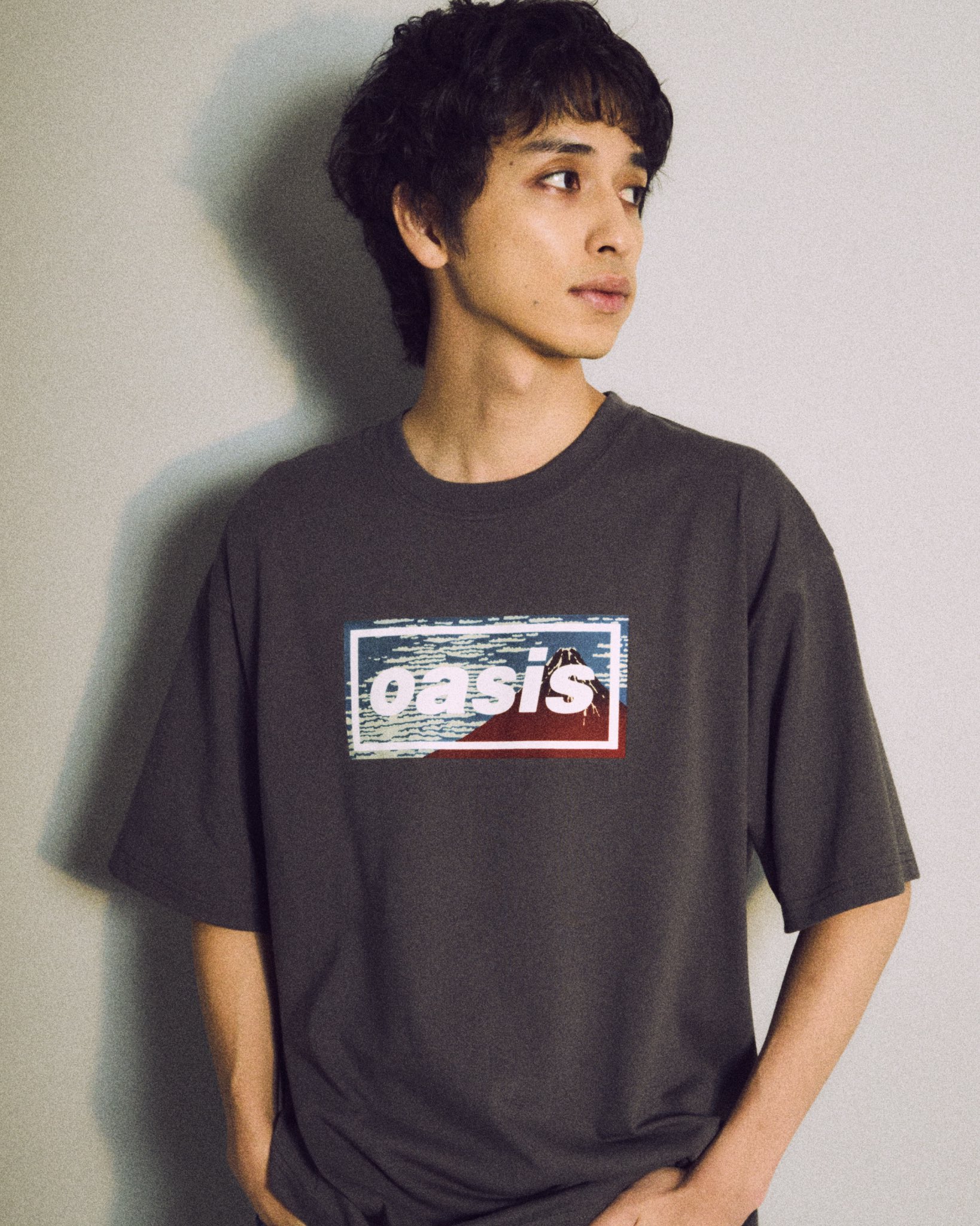oasis live '25 英国購入 オフィシャルTシャツ S オアシス oasis live '25 英国購入 オフィシャルTシャツ S オアシス Oasis