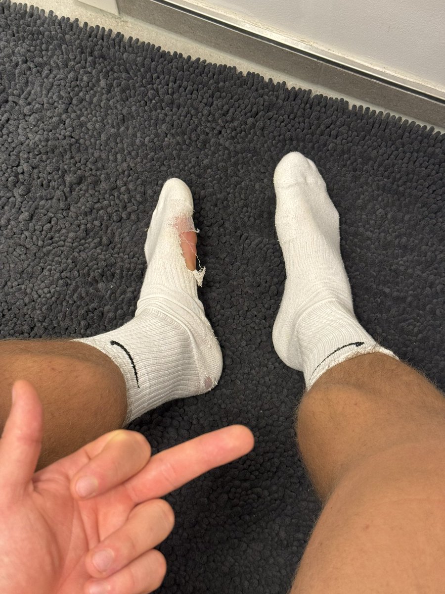 Welche Fotze bestellt mir neue Nike sox ? 🔜😈 

Schaue dir diesen Wunschzettel an, den ich gerade erstellt habe. amazon.de/registries/gl/…