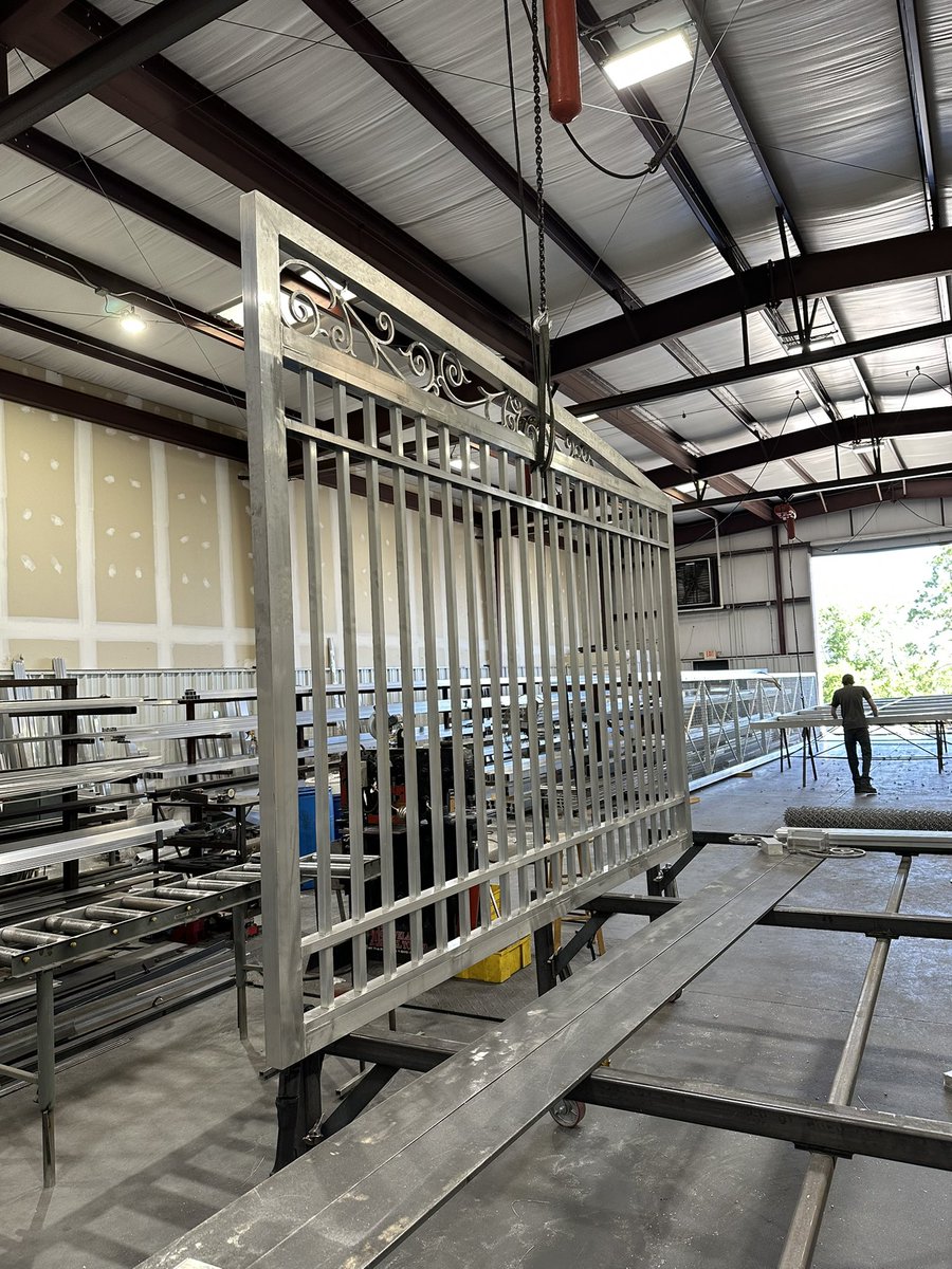 PSouthernInc's tweet photo. Big shout-out to the awesome crew in our fabrication shop! Last week, they crushed it, crafting some top-notch gates that are as sturdy as they are stylish.
.
☎️ 📱Call: 803.359.9201
https://t.co/W8MWtEl0uK
.
#palmettosouthern #Fabrication #Craftsmanship #GateMakers https://t.co/eProGTvxHc