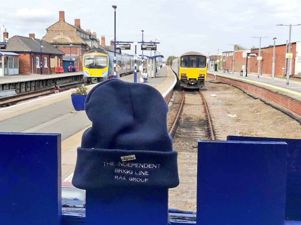 The Independent Brigg Line Rail Group (Est 2012) (@iblrg) on Twitter photo 150006 arriving at Sunny Cleethorpes working the <a href="/northernassist/">NORTHERN π</a> premier line daily service of 2H01, 0954 Sheffield Midland- Cleethorpes via Brigg, with guest appearance from Alf the duck π¦ 30/09/25.
Β© Agent Cleethorpes 150006 arriving at Sunny Cleethorpes working the <a href="/northernassist/">NORTHERN π</a> premier line daily service of 2H01, 0954 Sheffield Midland- Cleethorpes via Brigg, with guest appearance from Alf the duck π¦ 30/09/25.
Β© Agent Cleethorpes