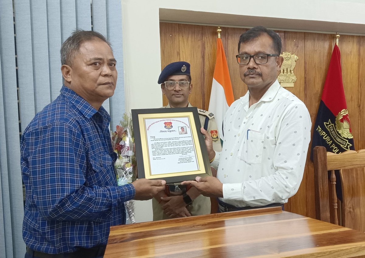 Farewell 🌸
Sri Akhante Halam retired on 30 Sept 2025 after decades of dedicated service.
Dhalai Police thanks him for his sincerity &amp; commitment and wishes him a happy retired life. 🙏🌹

#DhalaiPolice #Farewell #Retirement
<a href="/Tripura_Police/">Tripura Police</a>