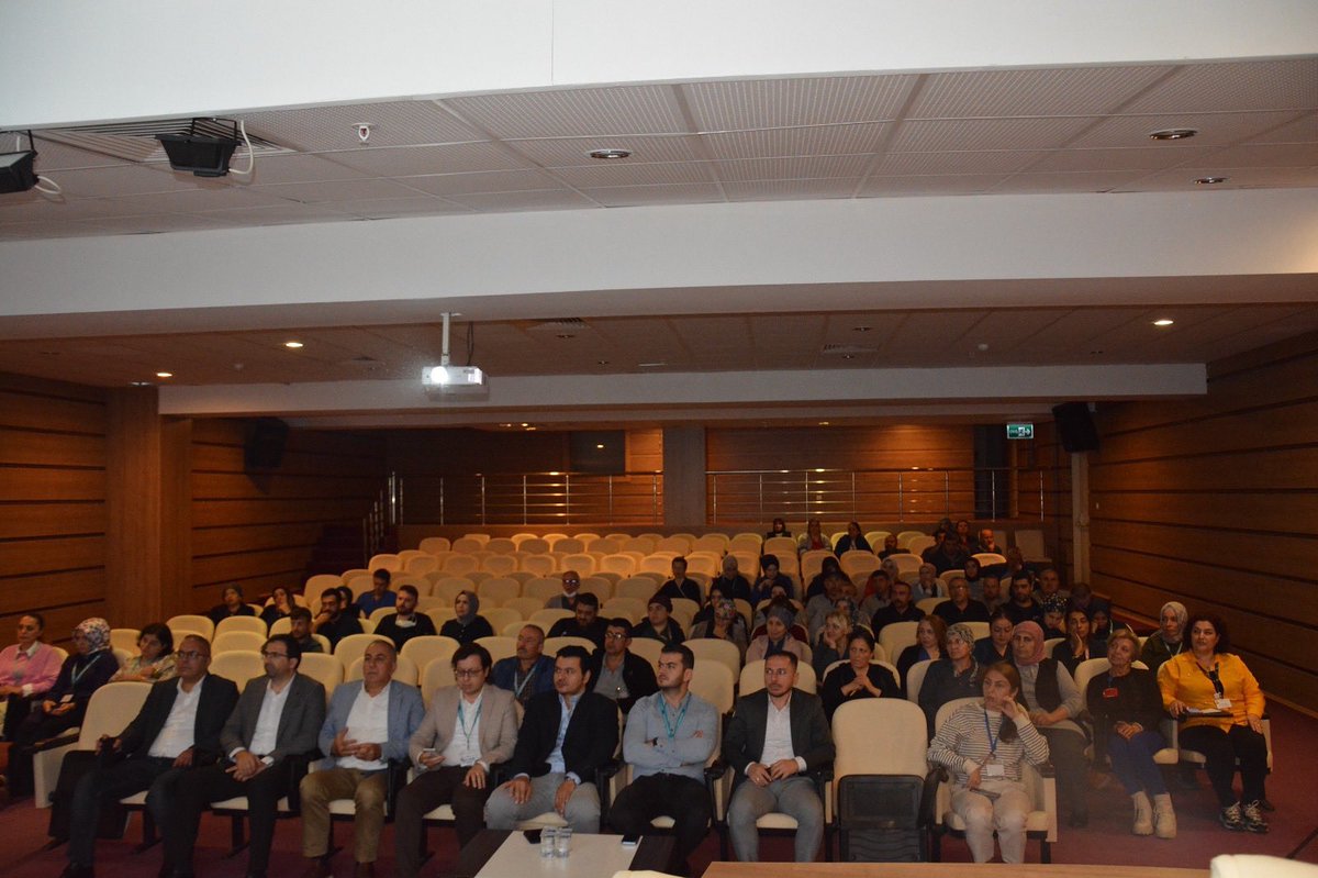 Bafra Devlet Hastanesi (@bafra_devlet) on Twitter photo İl Sağlık Müdürlüğü Afetlerde Sağlık Hizmetleri Eğitimcisi Hadi Pür tarafından hastanemiz personellerine Afetlere Hazırlık Kapsamında “Hastane Afet ve Acil Durum Eğitimi “ verilmiştir.
<a href="/saglikbakanligi/">T.C. Sağlık Bakanlığı</a>
<a href="/sbkhgm/">Kamu Hastaneleri Genel Müdürlüğü</a>
<a href="/halksagligigm/">Halk Sağlığı Genel Müdürlüğü</a>
<a href="/samsunilsaglik/">Samsun İl Sağlık Müdürlüğü</a> İl Sağlık Müdürlüğü Afetlerde Sağlık Hizmetleri Eğitimcisi Hadi Pür tarafından hastanemiz personellerine Afetlere Hazırlık Kapsamında “Hastane Afet ve Acil Durum Eğitimi “ verilmiştir.
<a href="/saglikbakanligi/">T.C. Sağlık Bakanlığı</a>
<a href="/sbkhgm/">Kamu Hastaneleri Genel Müdürlüğü</a>
<a href="/halksagligigm/">Halk Sağlığı Genel Müdürlüğü</a>
<a href="/samsunilsaglik/">Samsun İl Sağlık Müdürlüğü</a>