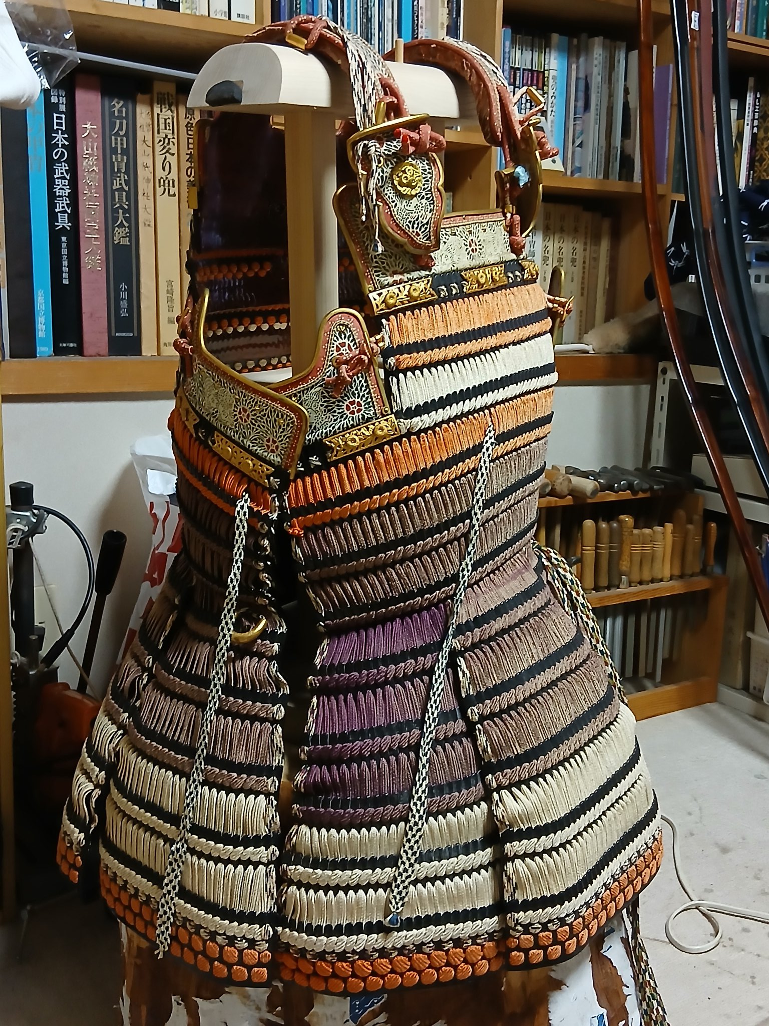 下駄箱 胴丸 竹飾り入り 職人丸山氏作 下駄箱 胴丸 竹飾り入り 職人丸山氏作 - メルカリ