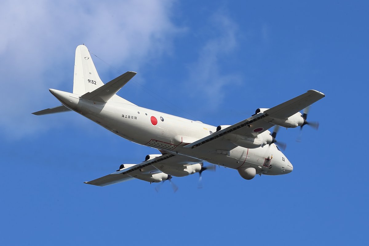 nbm_n_nori's tweet photo. 「OP-3C 32」(9132) 　朝時間の離陸場面　2025. 9.19              

#八戸航空基地 
#RJSH 
#OP3C
#P3C https://t.co/pqdzUZeg79
