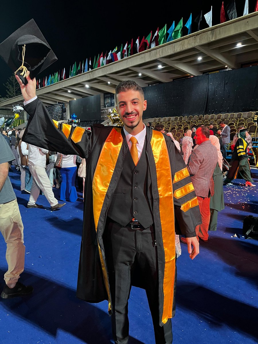 ahmedelfash's tweet photo. الحمد لله  على كرمه وفضله ❤️
وشكراً لأهلي الغاليين علي السند والدعم الحقيقي في كل خطوة.. وجودكم جنبي هو أكبر نعمة ربنا رزقني بيها 🙏❤️ https://t.co/NGDL3Kg4Vl