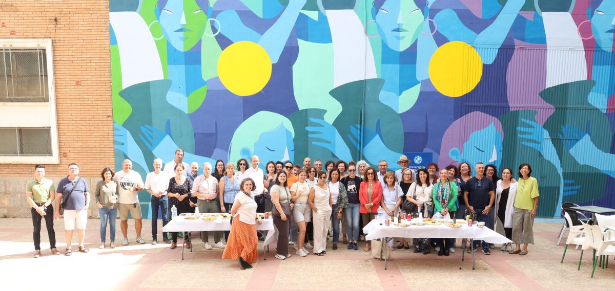 Entrañable despedida por jubilación de la profesora de  <a href="/etsiaupct/">Agrónomos UPCT</a> Dina Cifuentes tras una vida al servicio de la educación superior y la investigación.

Un legado de conocimiento y compromiso con
la formación de los  ingenieros que han tenido el
privilegio de formarse con ella