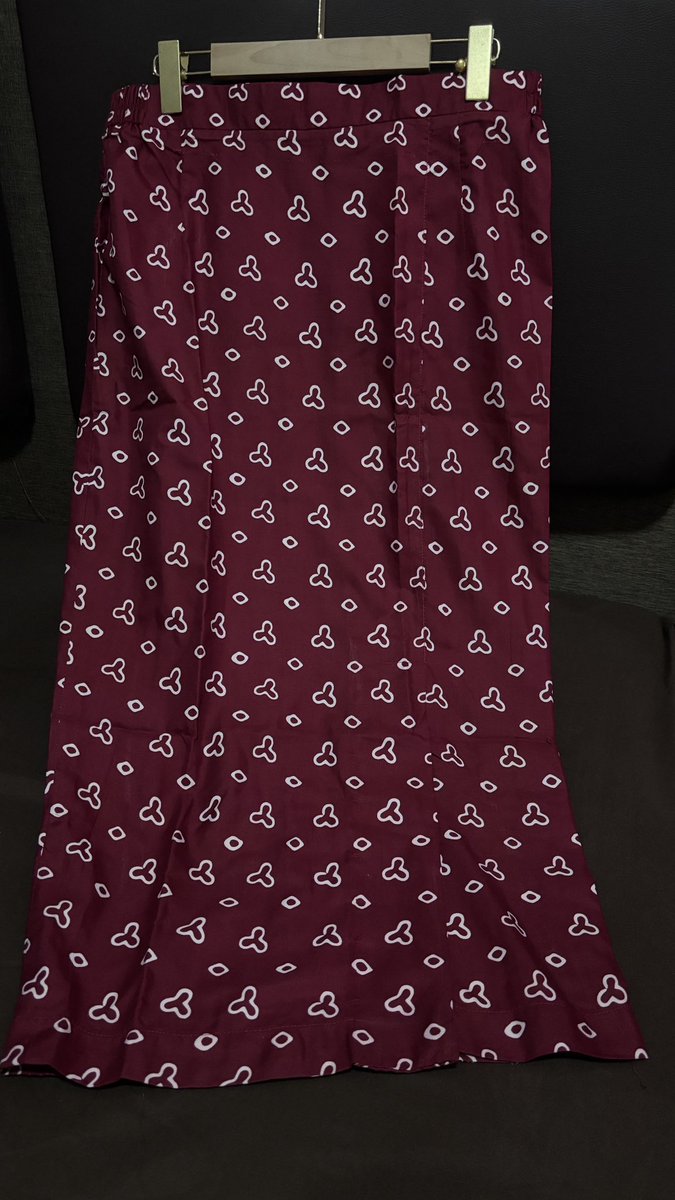 cihahihu's tweet photo. Yang cari PL murce under 25k !!

bole yu intip 
Dom jkt, bisa co oyen tanpa adm 
1. Rok span jumputan 
(Cuma sempet di try on aja, kekecilan di aku karena lagi hamil juga)
Pj 90
Pinggang 82

25k sajaaa 🙂 https://t.co/5Z9IHWDUCn