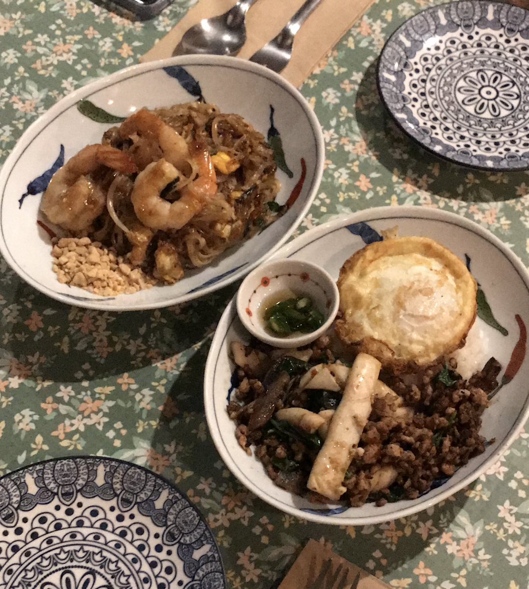 uuyl__'s tweet photo. 해방촌 맛집 ➰
근데 개조심 •O) https://t.co/4j3aUBN2Iw