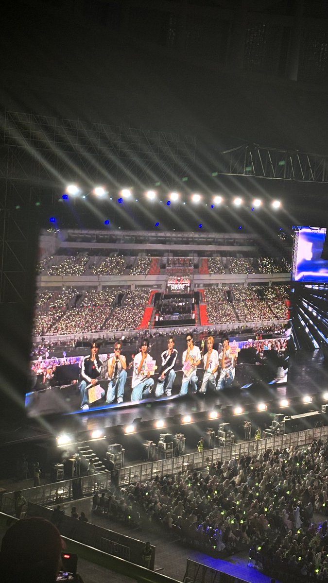 Loovi 🍉 tweet media