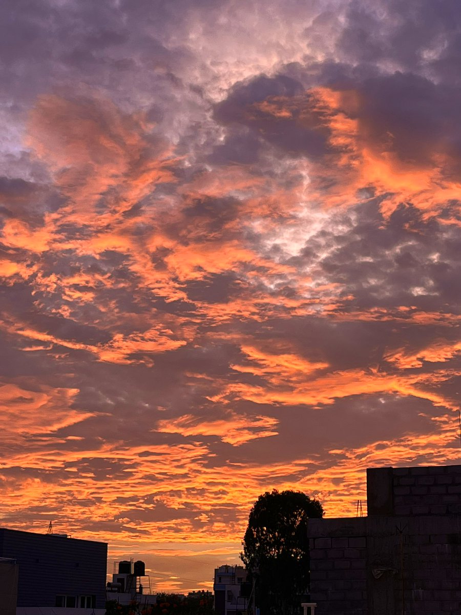 Today the sky is different than any other days.