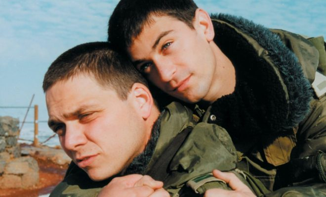 neuralinkhon's tweet image. top des films LGBT Israelien à voir !🏳️‍🌈🇮🇱
Yossi et Jagger ( יוסי וג&apos;אגר ) réalisé en 2002 par Eytan Fox
court mais bon pour commencer le cinéma gay Israelien !🌈🧵