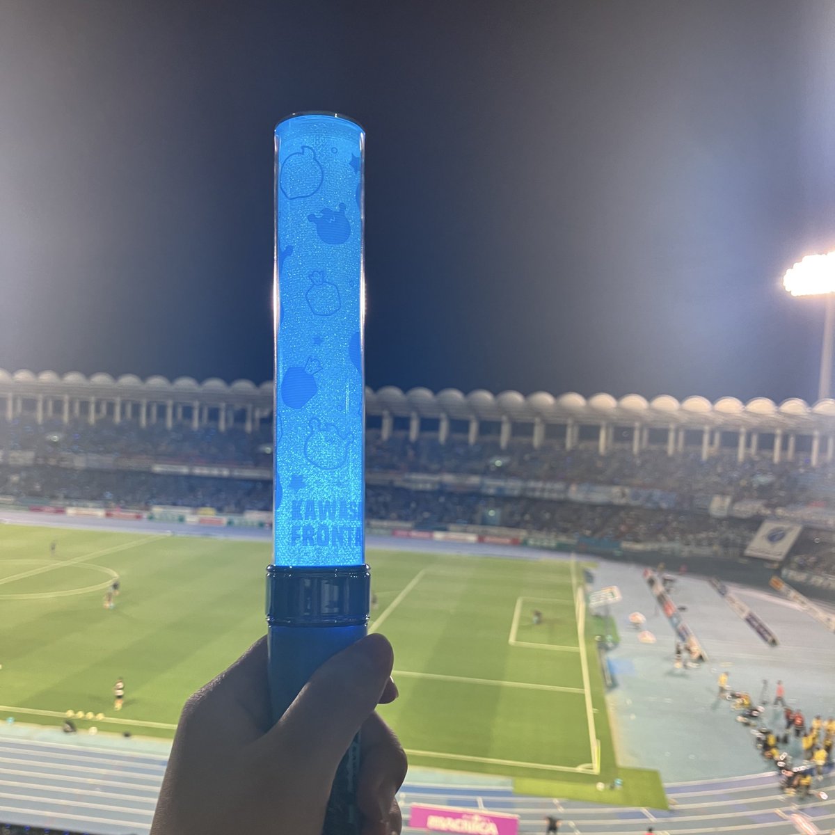 fuu___fro12's tweet photo. 伊藤達哉に魅せられてフロサポになりました！！
ど新規ですが、フロサポさん仲良くしてください！

#川崎フロンターレ 
#frontale 
#フロサポさんと繋がりたい https://t.co/pwIgO8gKG8