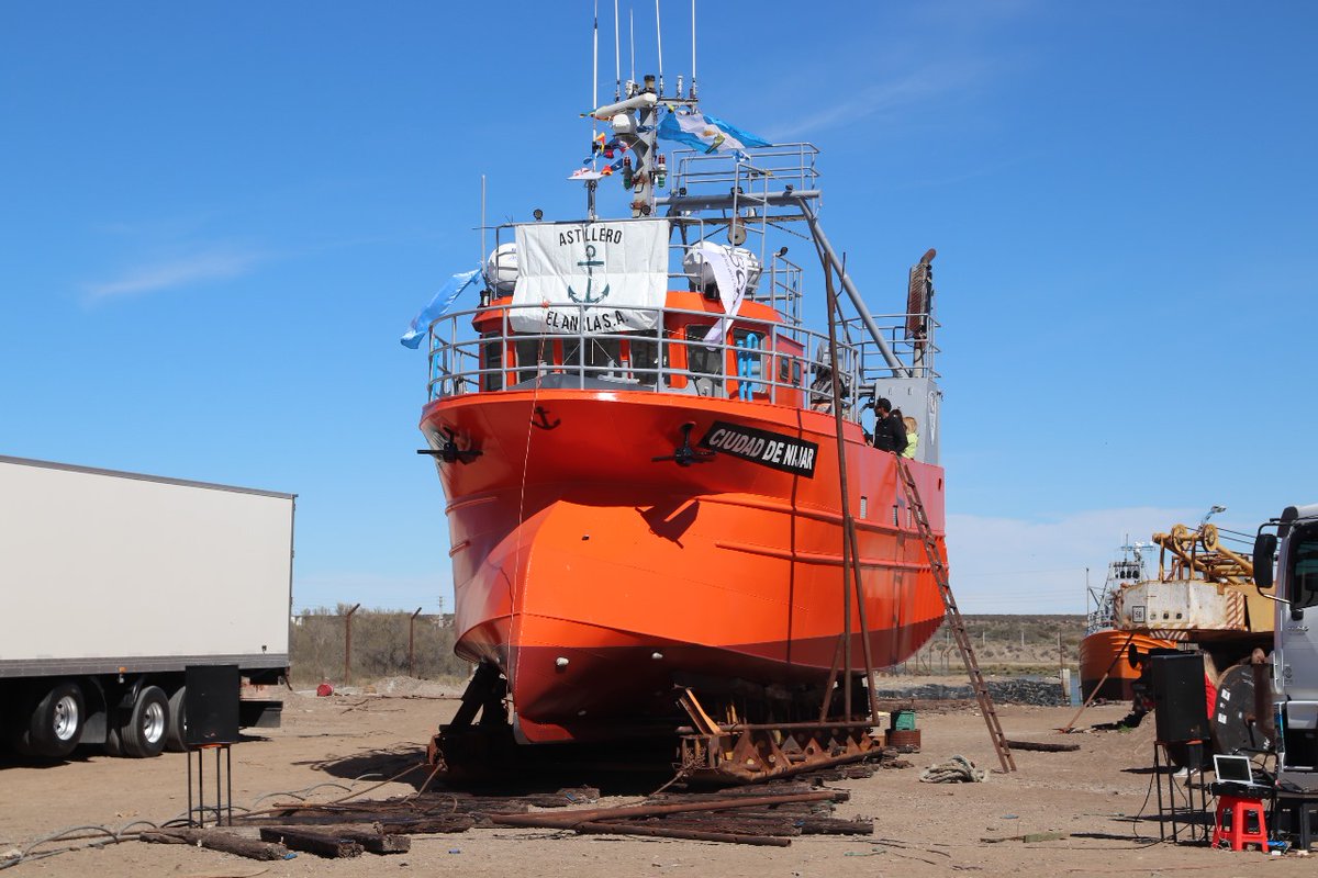 Crece la industria pesquera en Argentina.
Desde CAPIP saludamos al Astillero El Ancla y familia Jurado y al Astillero Contessi y familia González por la botadura de sus nuevas embarcaciones. 🚢🌊
#Botadura #IndustriaNaval #PescaArgentina