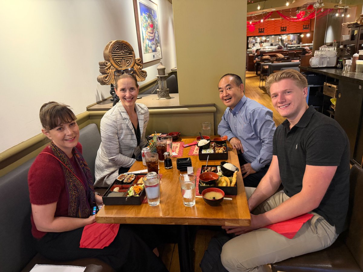 Yesterday, I spent the day with 2 PhD professors in marketing.

Here’s the biggest lesson I learned:

Building relationships is more important than ever. 

How can students get high paying jobs?

Relationships. 

How can business owners get lifelong clients?

Relationships. 

How