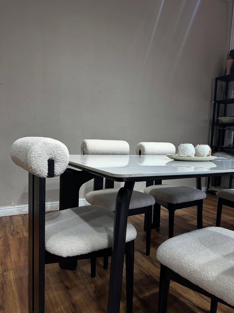 candlng's tweet image. Available!
.
6 Seaters
———-
#DinningSet #Furniture #CandlFurniture