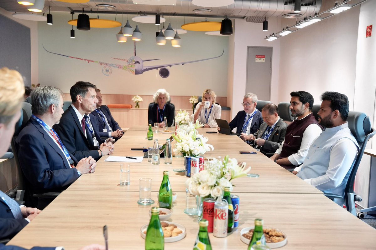 RamMNK's tweet photo. Had a roundtable meeting with the Airbus Board alongside Sh. @naralokesh  Garu at Airbus Headquarters in Delhi. With the entire Airbus Board in India for the first time, we utilized the opportunity to take forward India’s special relationship with Airbus.

We explored opportunities for deepening collaboration and expanding Airbus’ footprint in Andhra Pradesh in areas such as aircraft component manufacturing, MRO and aviation training. Andhra Pradesh, with its robust business ecosystem, policy incentives and the visionary leadership of CM Shri @ncbn Garu, stands as a promising hub for global investors and businesses.

ఢిల్లీ లోని ఎయిర్‌బస్ హెడ్‌క్వార్టర్స్‌లో మంత్రి శ్రీ నారా లోకేశ్ గారితో కలిసి ఎయిర్‌బస్ బోర్డు సభ్యులతో రౌండ్ టేబుల్ సమావేశంలో పాల్గొన��నాను. మొదటిసారిగా ఎయిర్‌బస్ బోర్డు భారత్‌కి వచ్చిన ఈ సందర్భాన్ని ఉపయోగించుకుని, ఎయిర్‌బస్‌తో దేశ ప్రత్యేక సంబంధాలను మరింతగా బలోపేతం చేసే దిశగా చర్చించాం. 

విమాన భాగాల తయారీ, ఎంఆర్ఓ, ఏవియేషన్ ట్రైనింగ్ వంటి రంగాల్లో ఆంధ్రప్రదేశ్‌లో ఎయిర్‌బస్ సహకారం, పెట్టుబడులను విస్తరించే అవకాశాలను గురించి చర్చించాం. ముఖ్యమంత్రి శ్రీ నారా చంద్రబాబు నాయుడు గారి దార్శనిక నాయకత్వం, అనుకూల విధానాలు, శక్తివంతమైన వ్యాపార వాతావరణంతో ఆంధ్రప్రదేశ్‌ గ్లోబ��్ ఇన్వెస్టర్లు, బిజినెస్‌లకు ఆకర్షణీయ గమ్యస్థానంగా నిలుస్తోంది.
