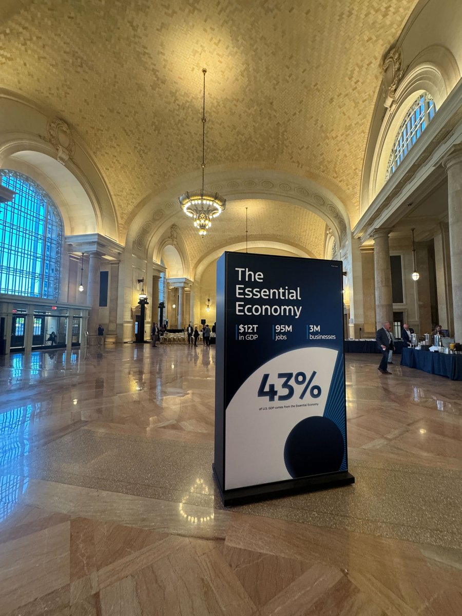 jimfarley98's tweet photo. Good morning from @MichiganCentral! Today we’re here for #FordProAccelerate, discussing solutions and productivity for America’s Essential Economy. You can view the livestream here: https://t.co/MeM9Y8oKnj https://t.co/dbEZW7hcUS