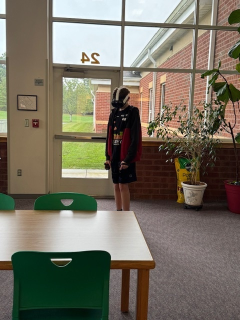 CMSGoBlue's tweet photo. Our 1st-period students blasted off with Space Atlas VR 2025 ๐โexploring the ISS & wonders of space through immersive VR! ๐ Huge thanks to Mr. Follweiler for leading this out-of-this-world mission! ๐ ๐จโ๐ #CMSBlueDemons #DestinationSuccess #VRinEducation https://t.co/PfJT3BeuQy
