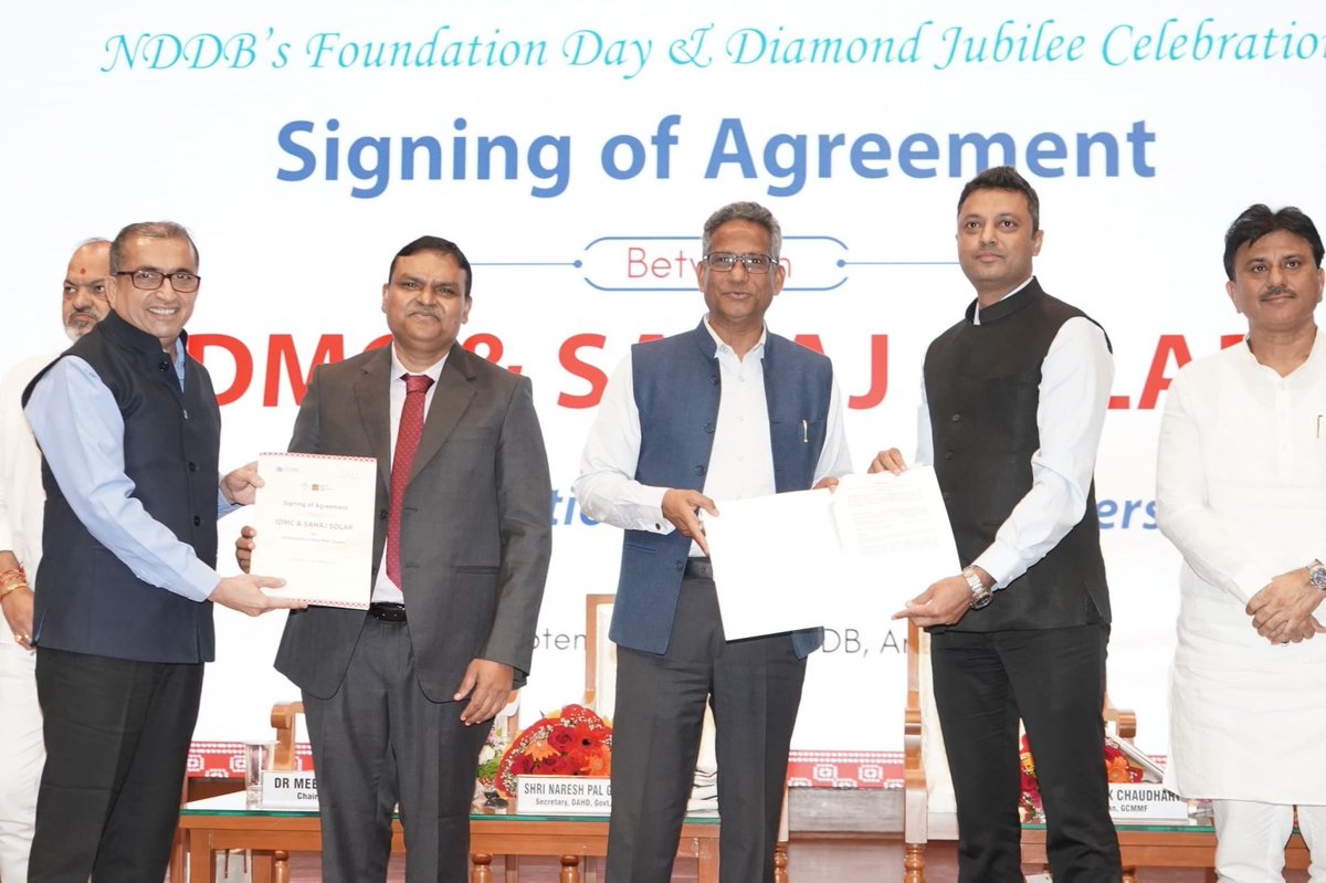 LtdSahaj's tweet photo. At NDDB’s Diamond Jubilee, IDMC signed an MoU with Sahaj Solar to scale solar-powered Bulk Milk Coolers. A successful pilot in Kashipura showed lower costs, reliable chilling &amp; clean energy—paving the way for a fully solarised dairy sector in India. #sahajsolarlimited https://t.co/Cn6fyCNkbk
