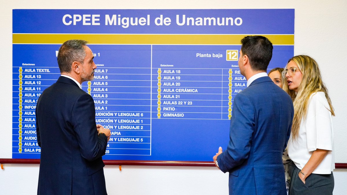 Ayuntamiento de Móstoles (@aytomostoles) on Twitter photo 📚 Móstoles tendrá un nuevo Centro de Educación Especial con 100 plazas públicas y 8M€ de inversión de la <a href="/ComunidadMadrid/">Comunidad de Madrid</a>.
El alcalde <a href="/mbautista_pp/">Manuel Bautista</a> y el consejero <a href="/EVicianaDuro/">Emilio Viciana</a> han visitado hoy el CPEE Miguel de Unamuno para anunciarlo.
🔎+info: mostoles.es/es/noticias 📚 Móstoles tendrá un nuevo Centro de Educación Especial con 100 plazas públicas y 8M€ de inversión de la <a href="/ComunidadMadrid/">Comunidad de Madrid</a>.
El alcalde <a href="/mbautista_pp/">Manuel Bautista</a> y el consejero <a href="/EVicianaDuro/">Emilio Viciana</a> han visitado hoy el CPEE Miguel de Unamuno para anunciarlo.
🔎+info: mostoles.es/es/noticias