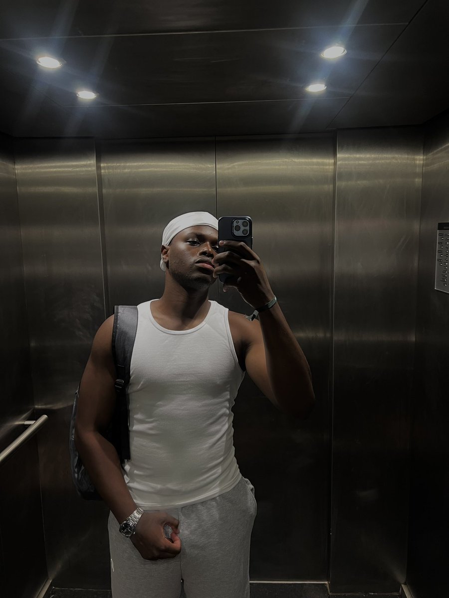 Weuz🇸🇳⚓️ tweet media