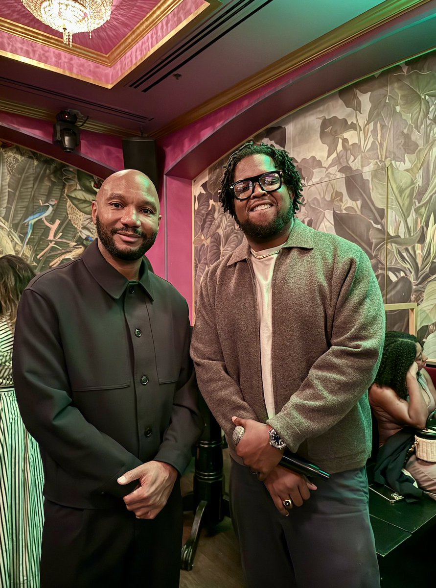 🤝🏾 <a href="/omaxbooks/">OMAXBOOKS</a> x <a href="/AfroTech/">AfroTech</a> 📚